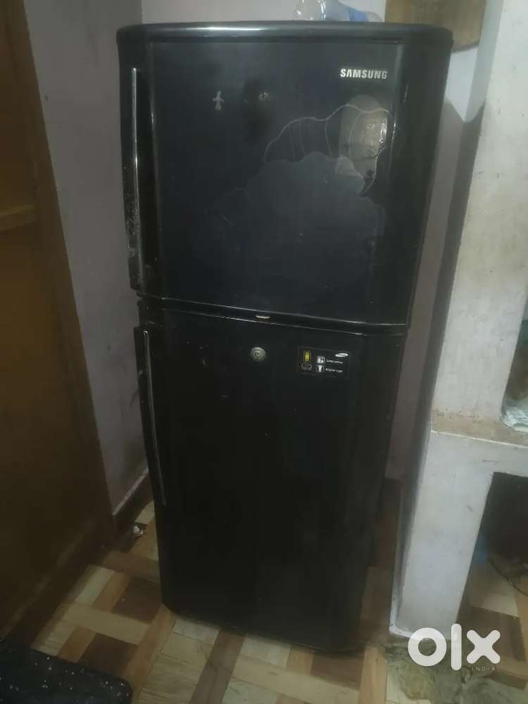 FRIDGE DOUBLE DOOR