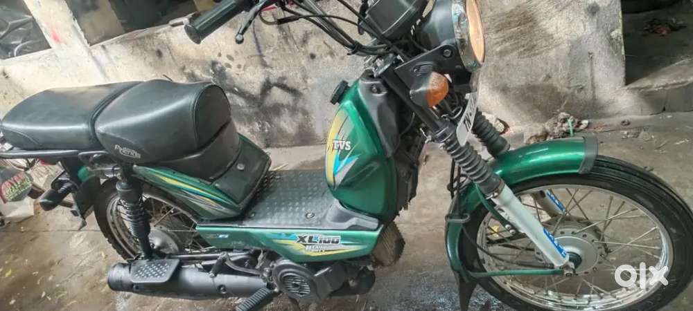 TVs Xl100 low intial 4900 only self at