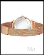 Girls watch