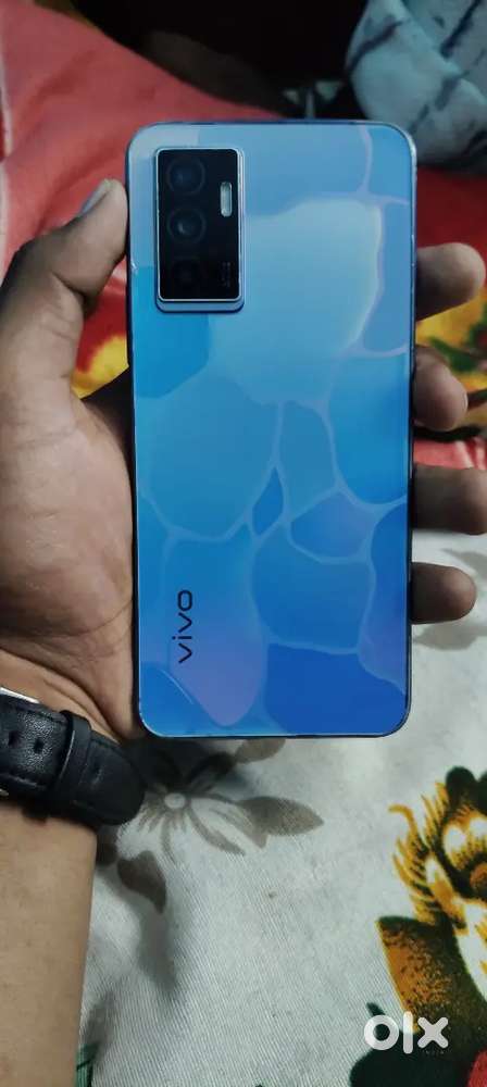 Vivo y75 4G 8GB Ram  128 internal storage