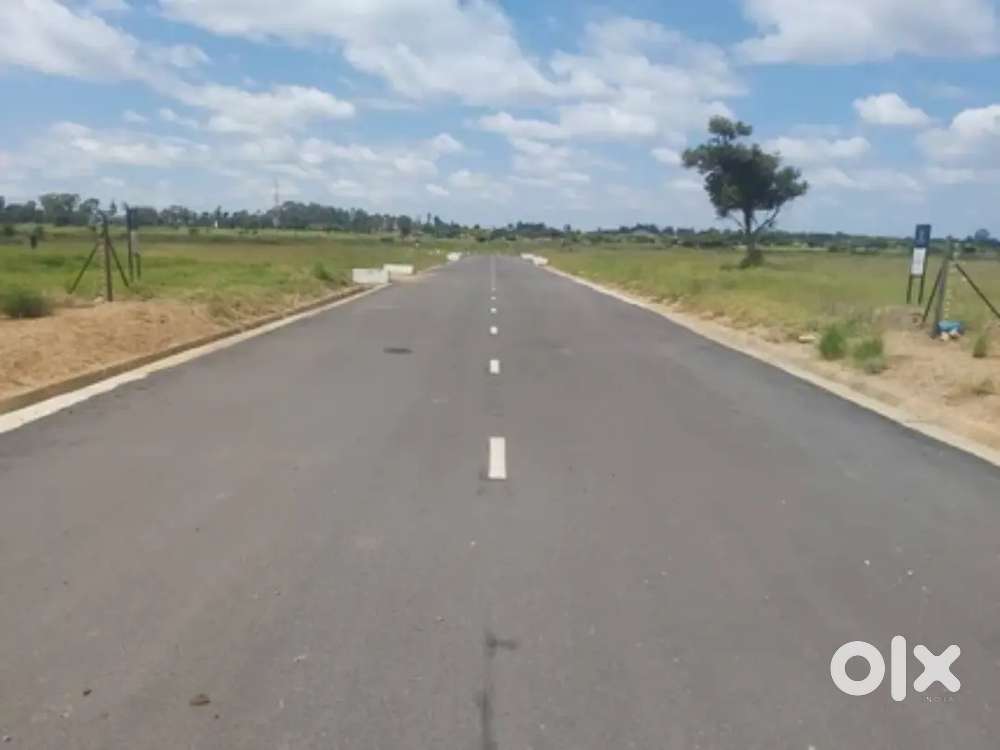 ON  ROAD LAND FOR MULTIPLE USE,,, GODOWN,, STORAGE,, WEAR HOUSE