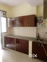 Need girl roommate