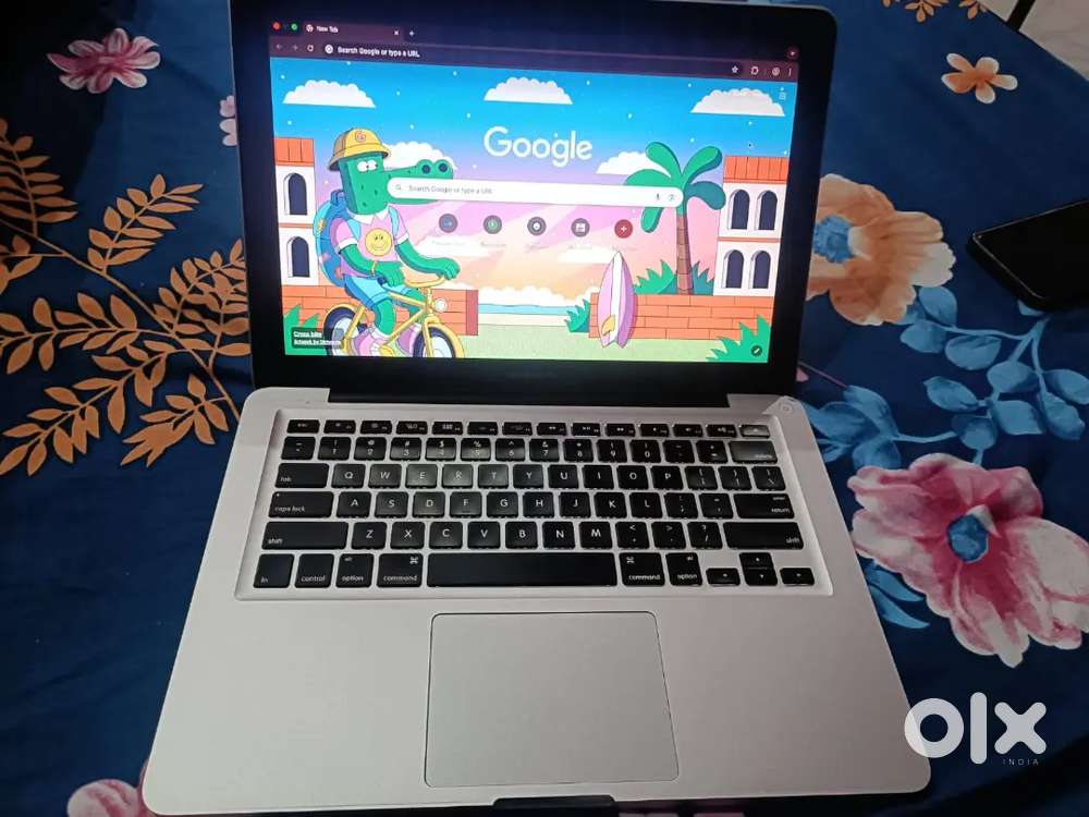 MacBook pro for sale 8gb 256gb good condition