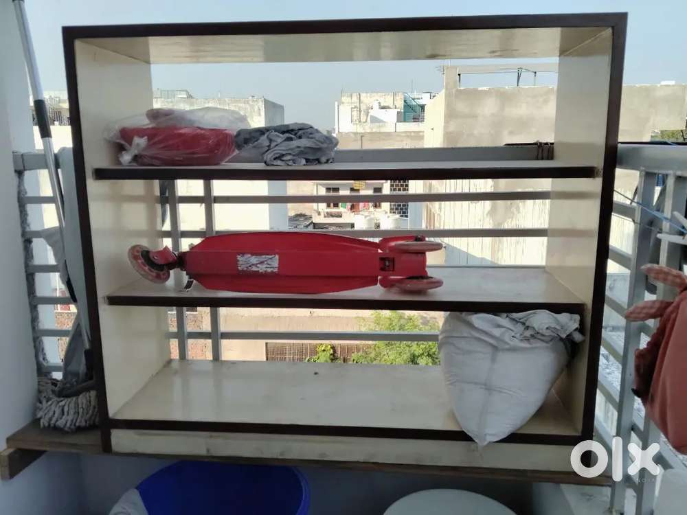 Sturdy 3-Tier Wooden Storage Shelf – Good Condition