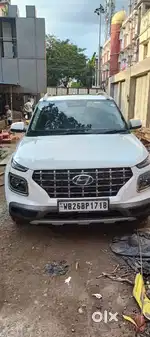 Hyundai Venue 2021 Petrol Well Maintained
