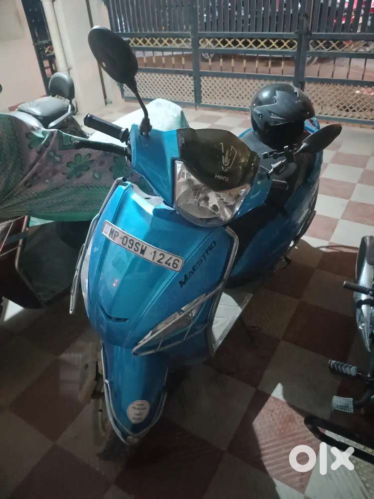 Blue colour Maestro 2015 model in good condition