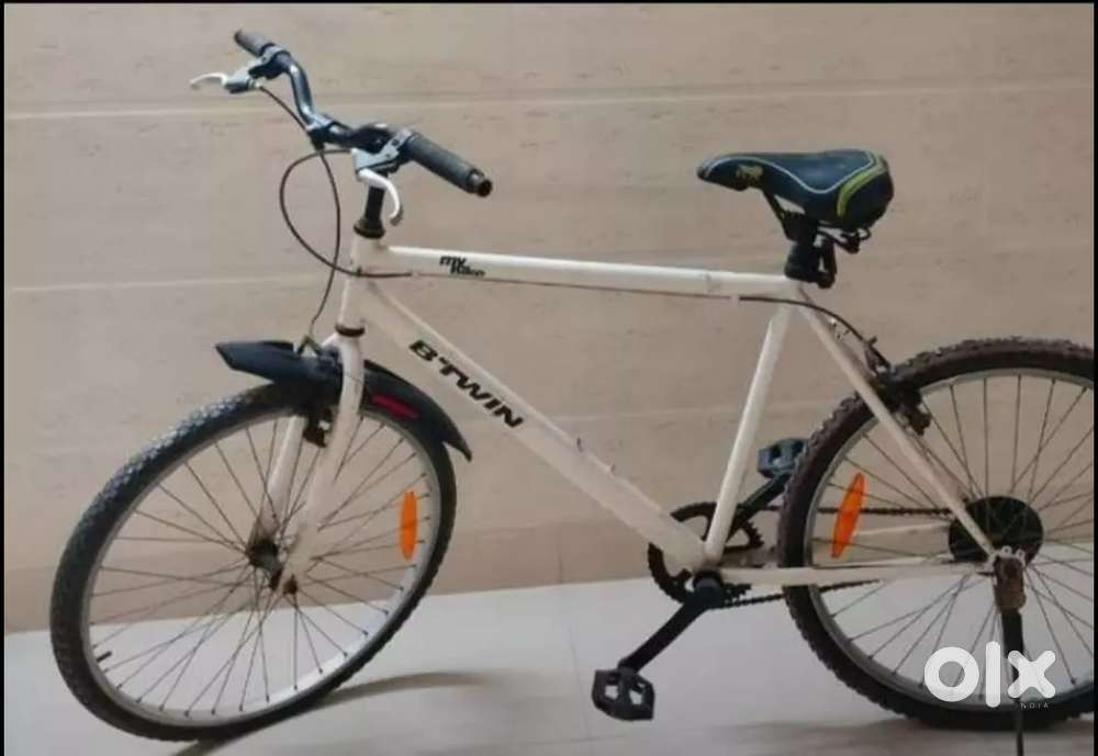 A 1 condition btwin brand