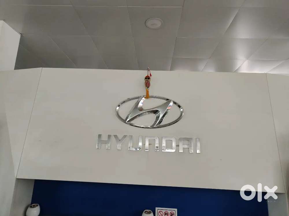 Hundai showroom executive