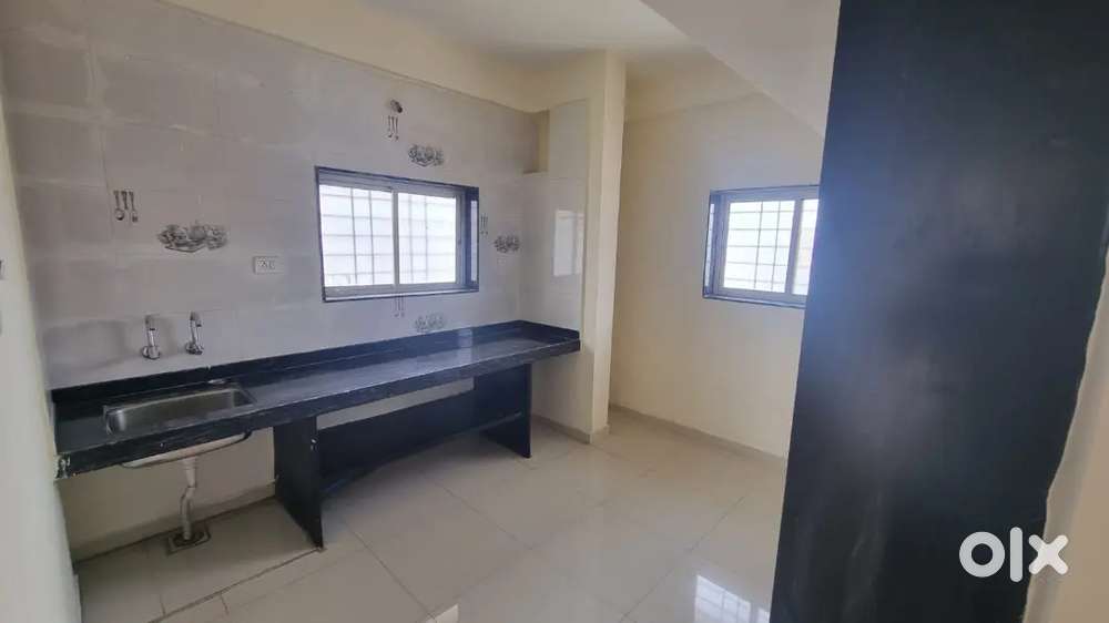 2bhk car parking flat rent family malhar soc Bharti vidyapeeth katraj