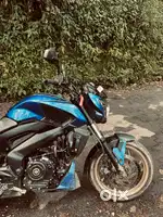 Dominar 400 Bs4 abs(Glacier Blue)