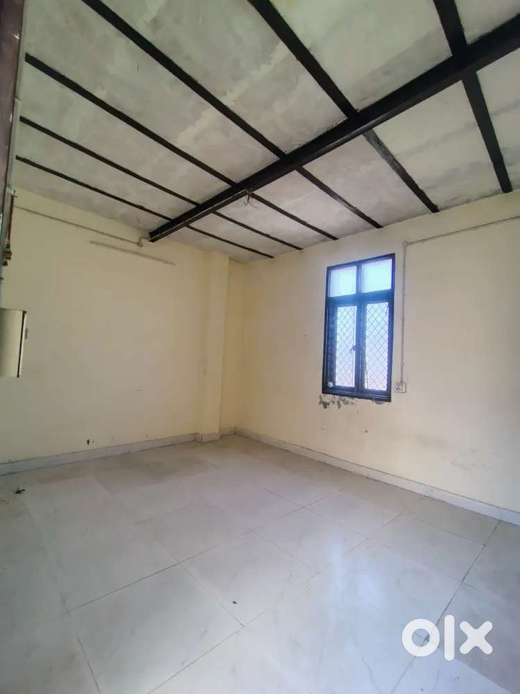 One room set independent in Dwarka mor