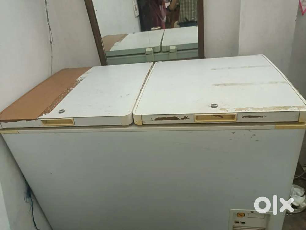 Voltas Deep freezer 320 litre