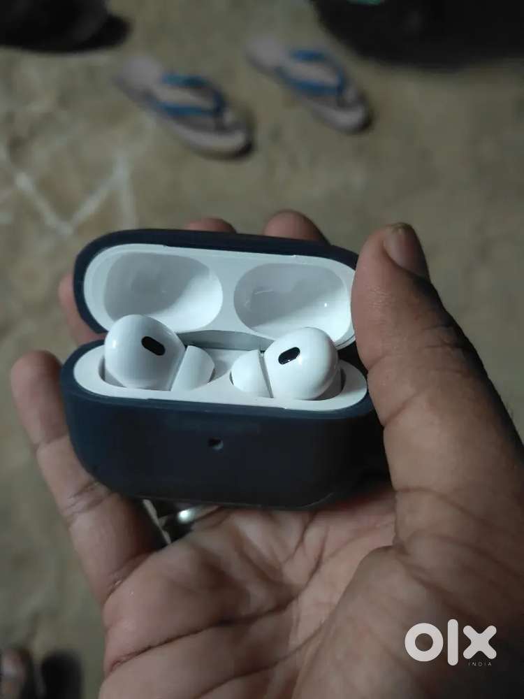 Apple earbuds orginal with iphone