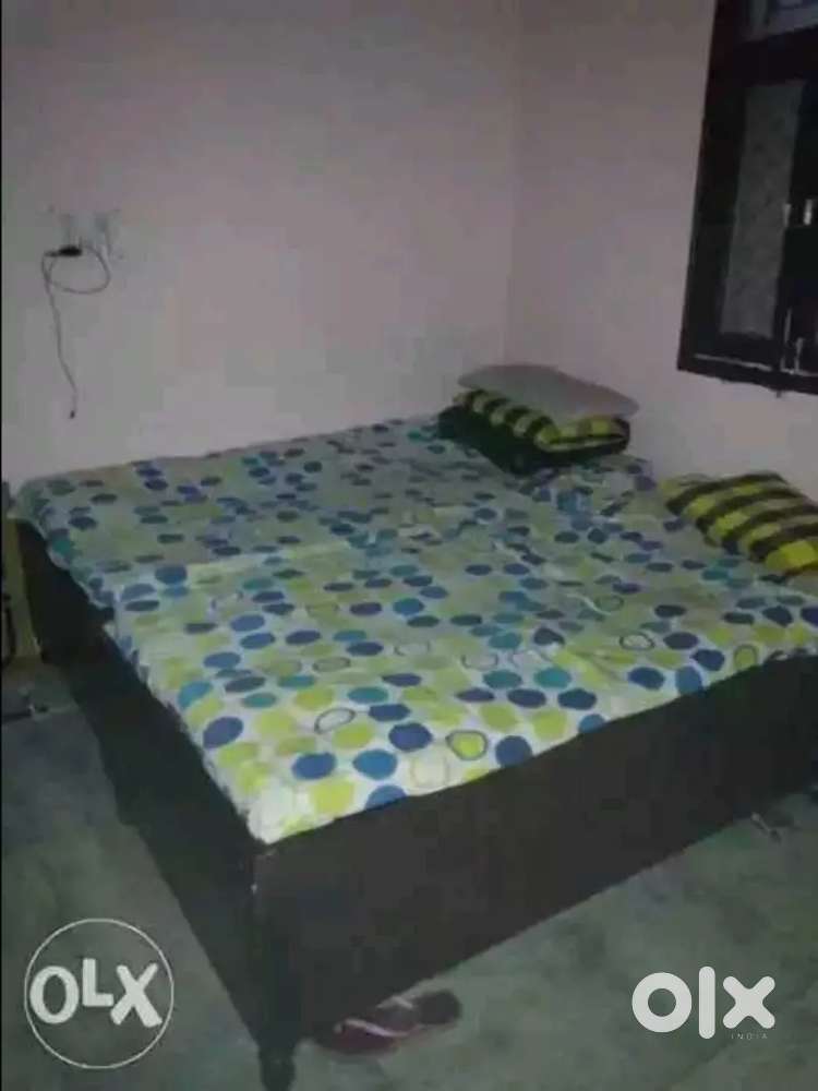 Sharing PG 10 mins walking from shadipur  metro station