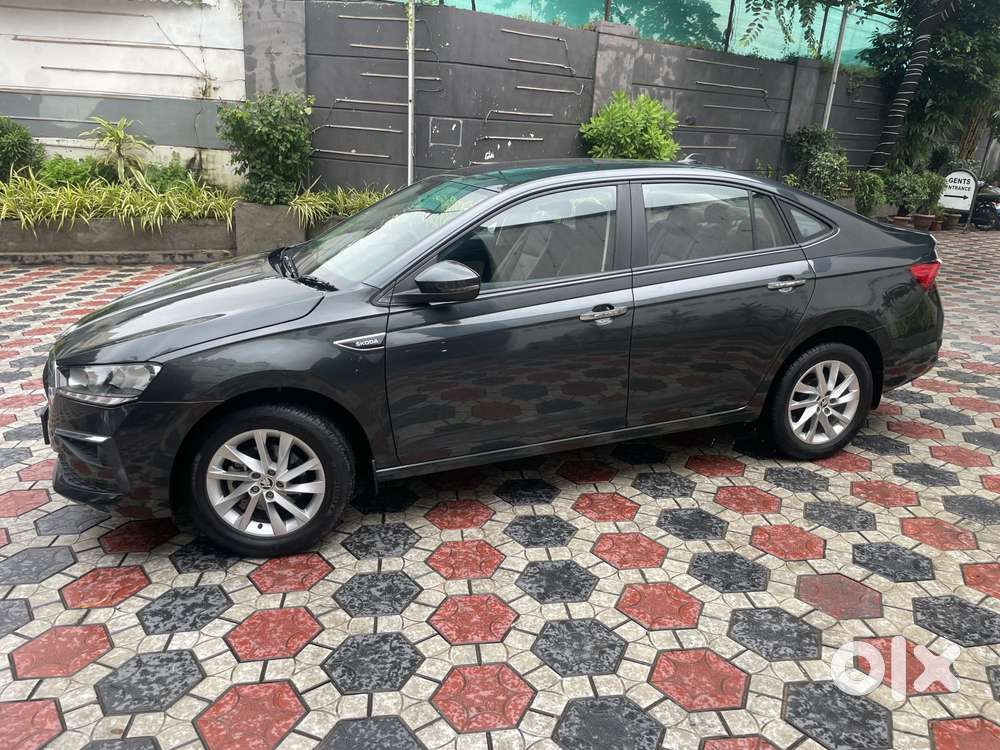 Skoda Slavia Ambition 1.5L TSI MT, 2024, Petrol