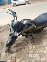 गाड़ी पूरी तरह से सही है। money problem urgent sale