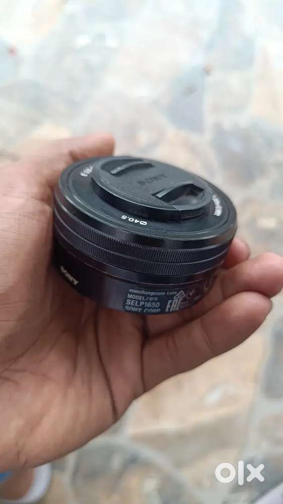Sony a6400 body ,Sony 16-50mm , 50mm prime and 55-210mm lens for sell