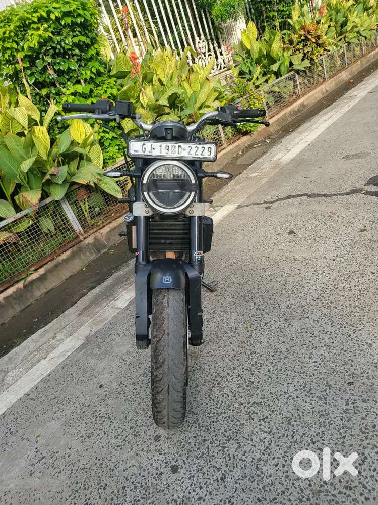 Husqvarna svartpilen 250cc