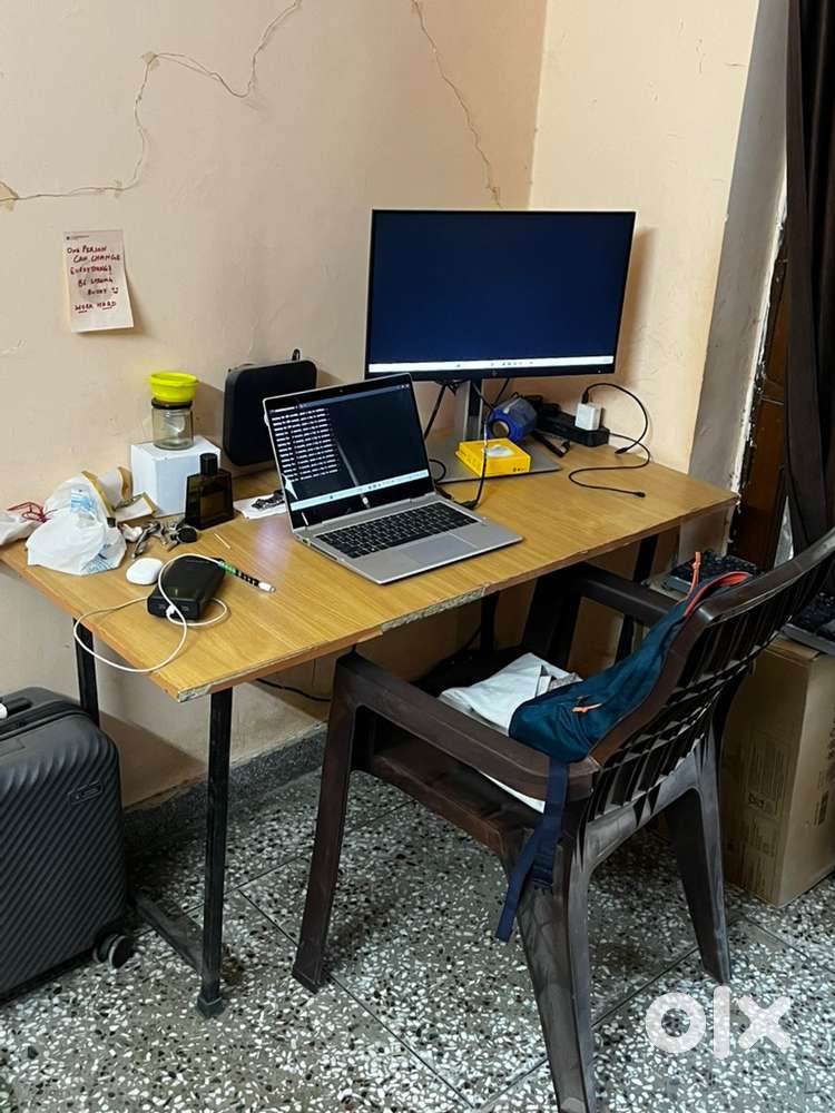 Computer Table and Chair