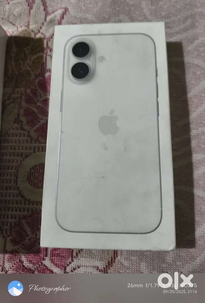 iPhone 16  128gb.  New.  Non active phone. Fixx price