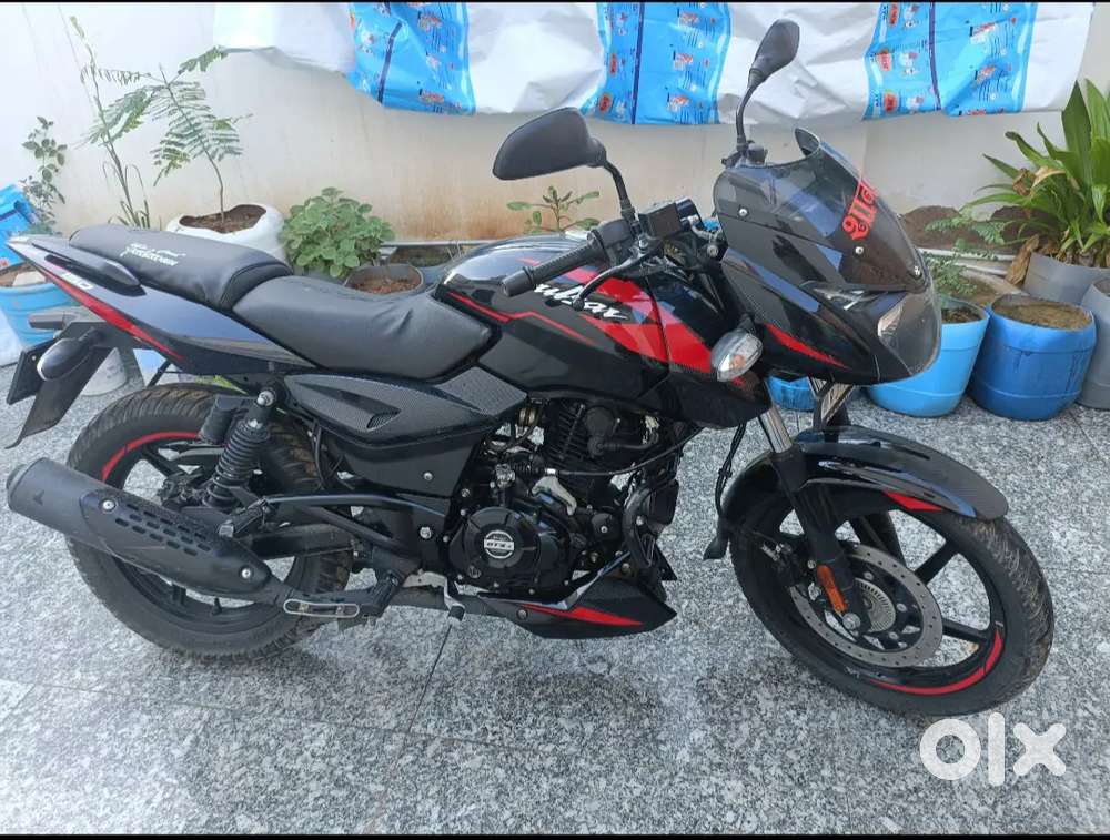 Bajaj pulsar 150 twin disc