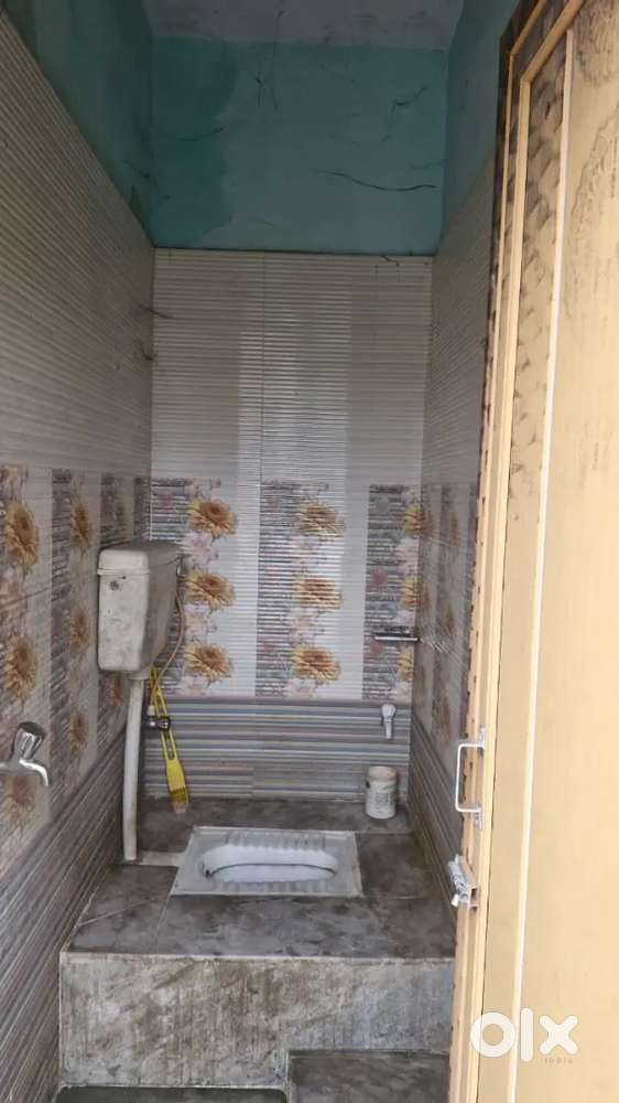 Rent for small family or male bachelors