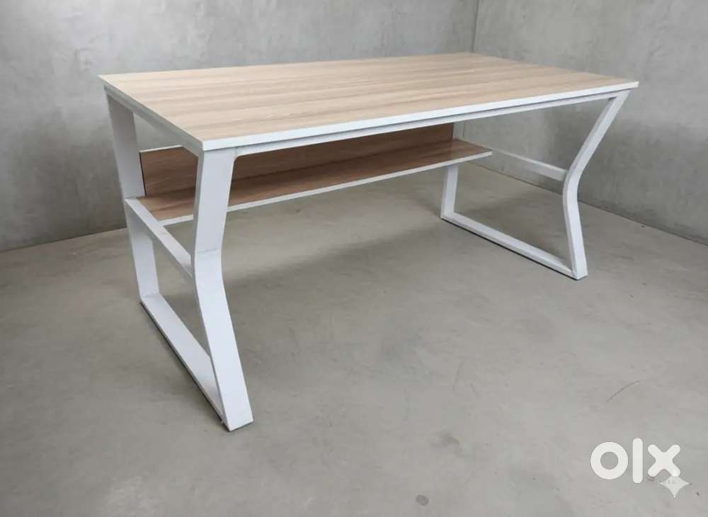 Bowzar Computer Gaming Desk Study Table Heavy Quality Premium Look