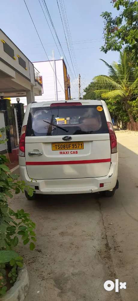 Mahindra Xylo 2019 Diesel 84000 Km Driven Taxi plate