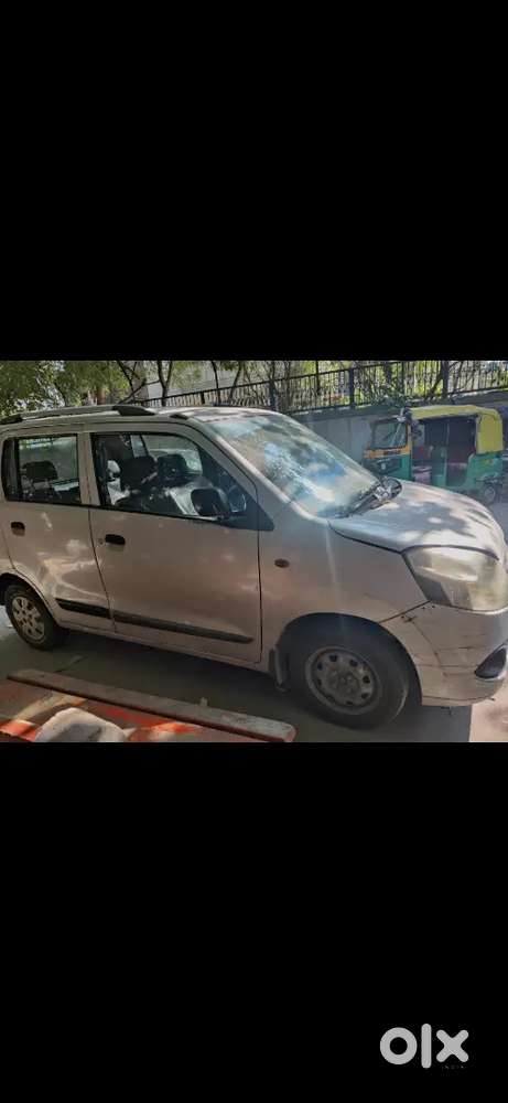 Wagon R Lxi model 2011