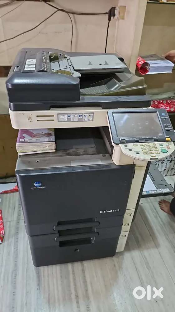 Konika Milton
Ce220
Color machine and Ir 6000
Black and white machine