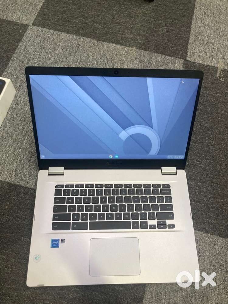 Asus chrome book /chromeOS/4gb/64SSD/intel R/celeron/with warranty&bil