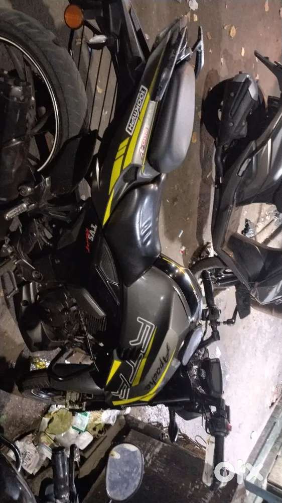 TVS APACHE RTR 200