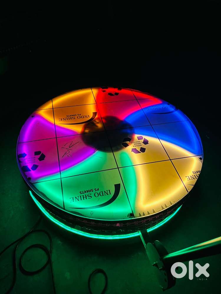 Selfie 360 booth only 15 days old not used urgent sell not a single pr