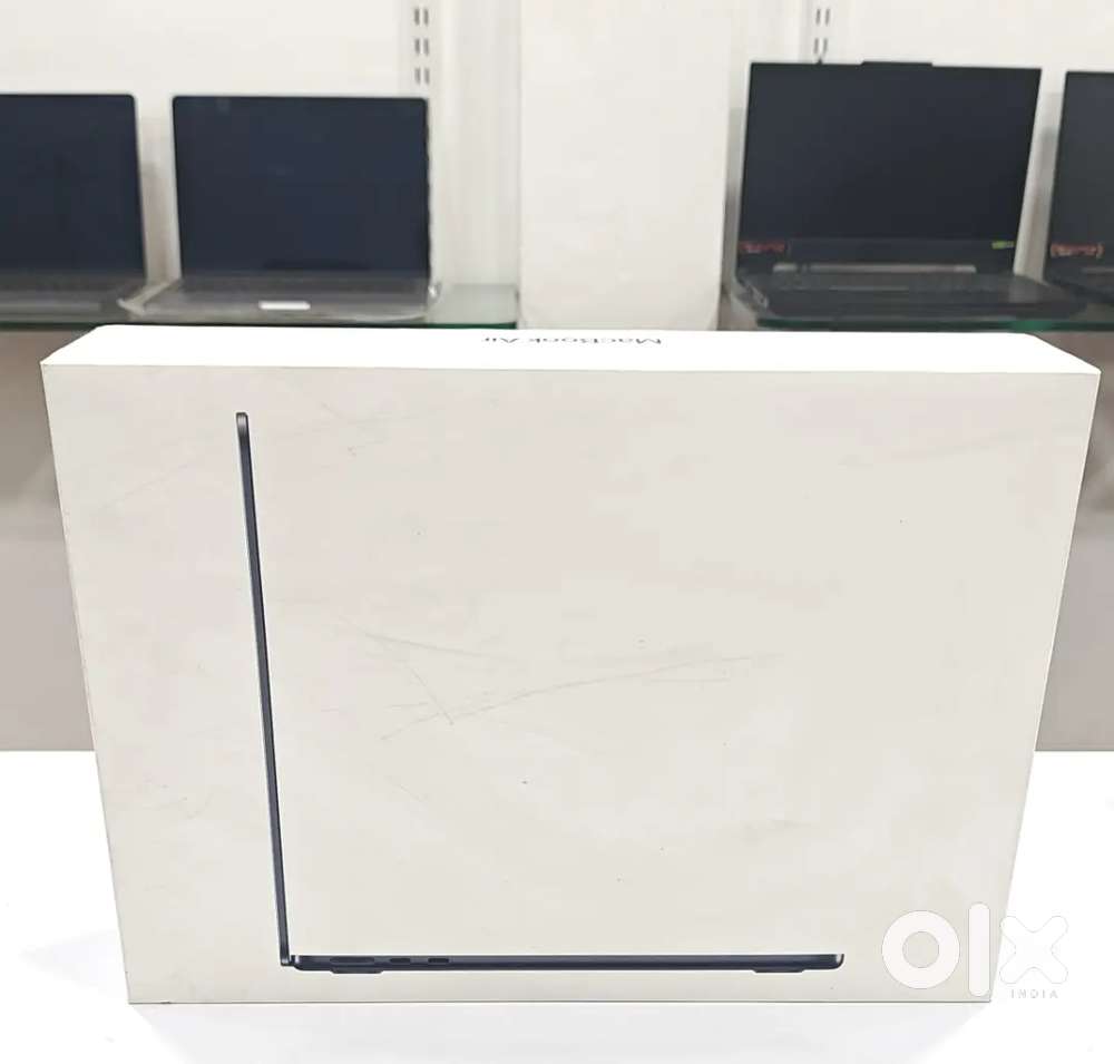 APPLE MACBOOK AIR M3 (A3113) M3 CHIP (8CORE CPU, 8CORE GPU)