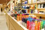 Wanted Male And Female Staffs at mini shopping mall. (male /Female)