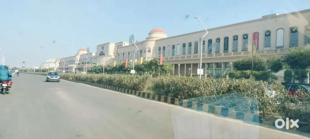 गोमती नगर विस्तार इकाना स्टेडियम वन वर्ल्ड के पास आवासीय प्लॉट