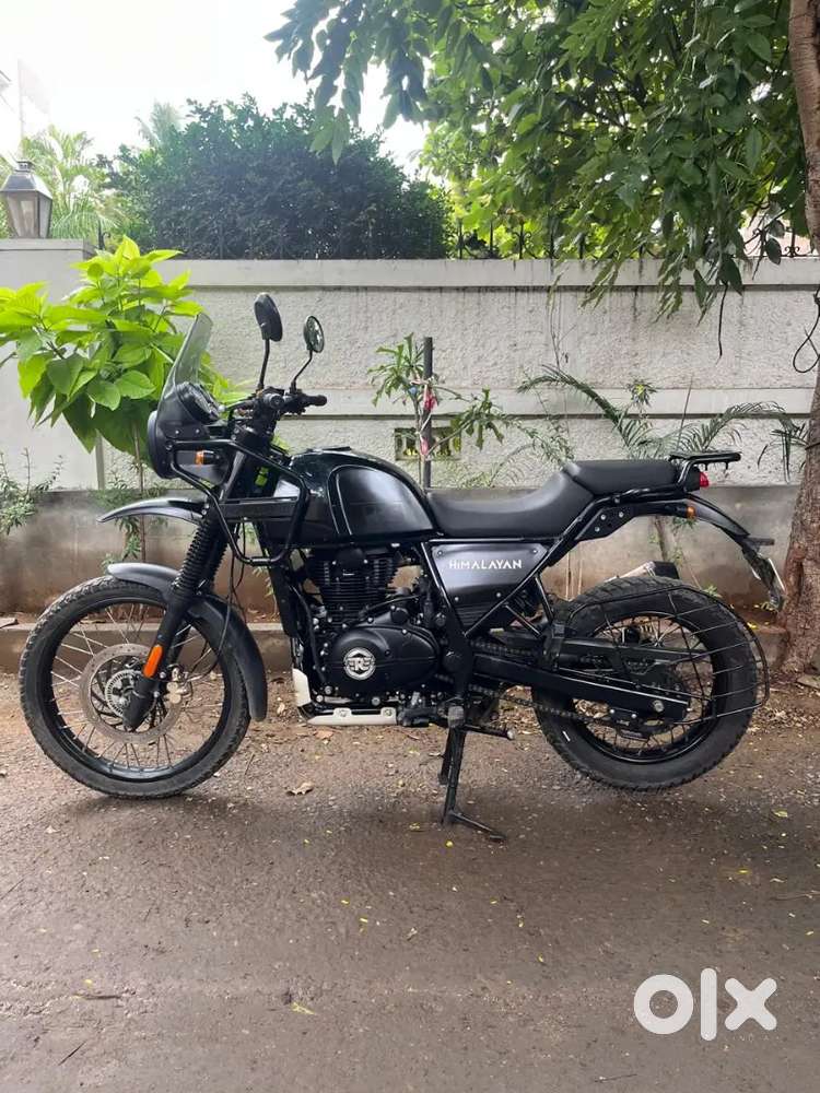 ROYAL ENFIELD HIMALAYA 411 BLACK