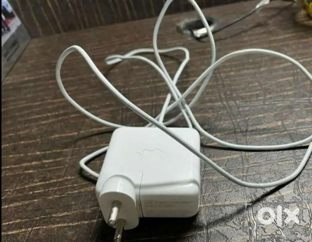 Apple Macbook charger 96watt and new cable rearly used