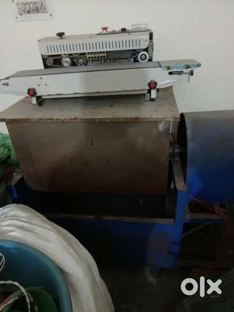Detergent powder mixer machin
