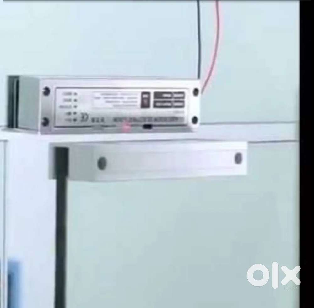 Access Bolt lock for glass