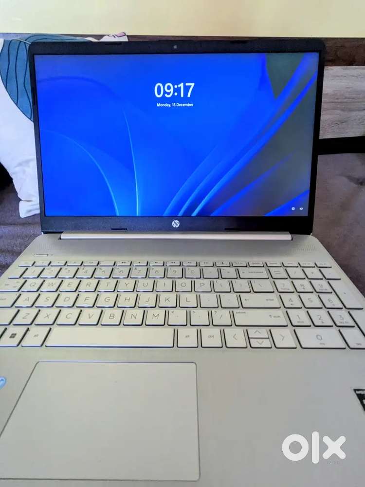 HP 15s Ryzen 5 (8GB/512GB SSD) 15.68 Months Old, Under Warranty