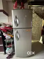 LG 230 litre Fridge good condition