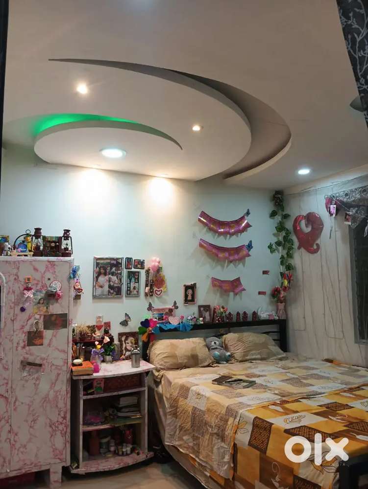 Well organised and decorated