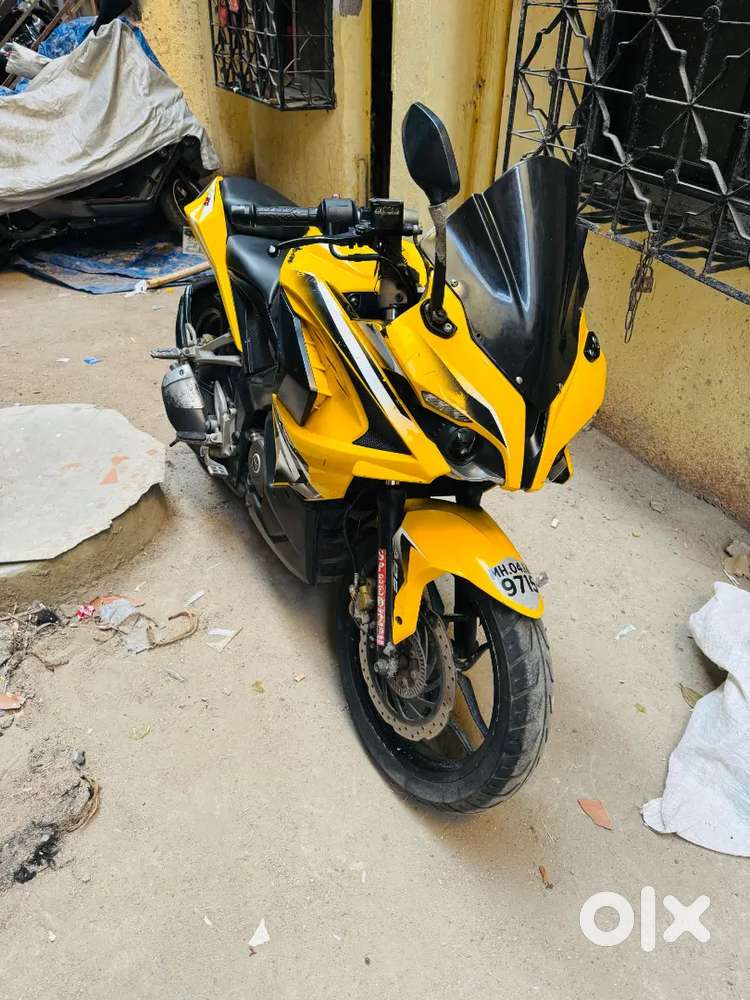 Bajaj pulsar RS200 ABS