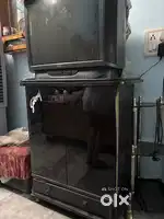 Tv woth trolley