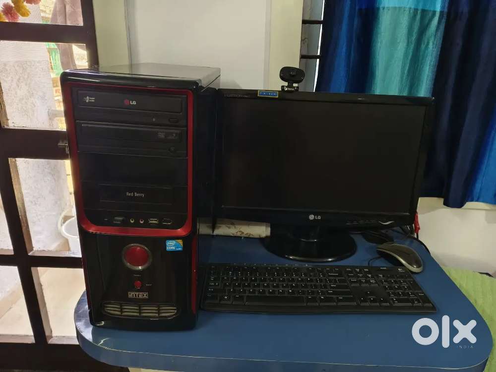 Working computer 21 inch screen