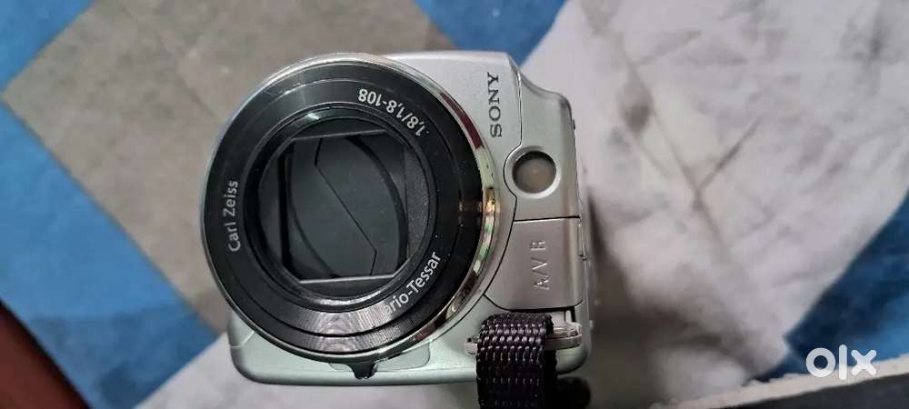 Sony Handycam DCR-SR68E