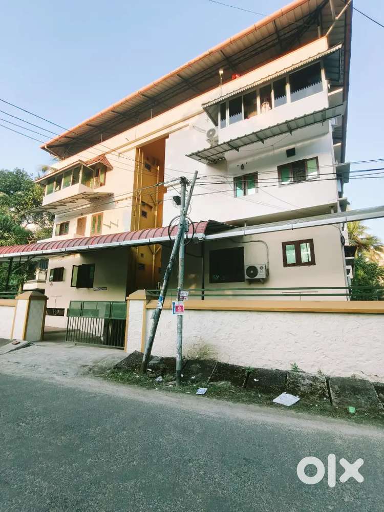 NEAR metro 3 bhk apartment for rent tripunithura