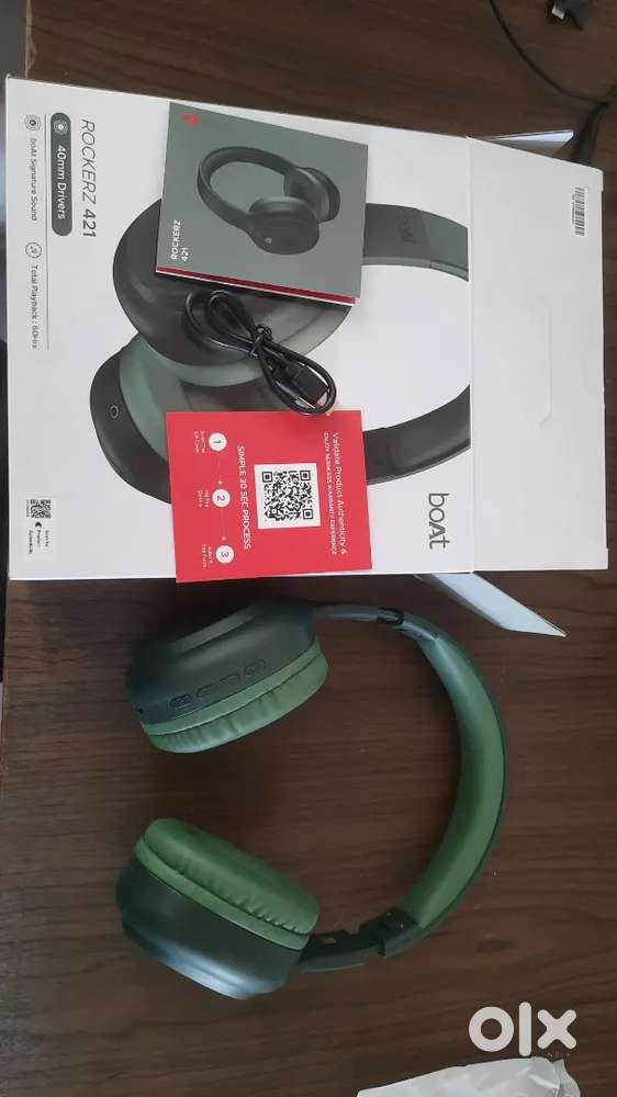 Boat brand new Bluetooth headphone Rockerz 421