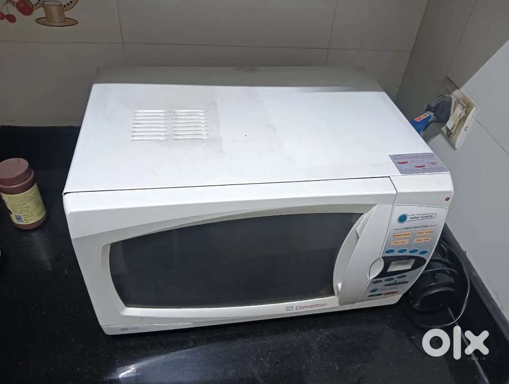 Microwave oven LG make in perfect working condition for sale